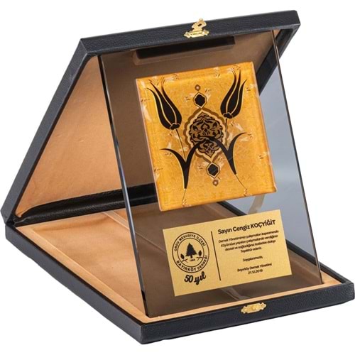 Kutulu Kristal Plaket - EKT-710