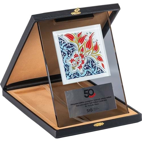 Kutulu Kristal Plaket - EKT-740